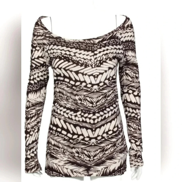 Norma Kamali Tops - NORMA KAMALI Top Size M Long Sleeve Boat Neck 100% Organic Cotton​​​​​